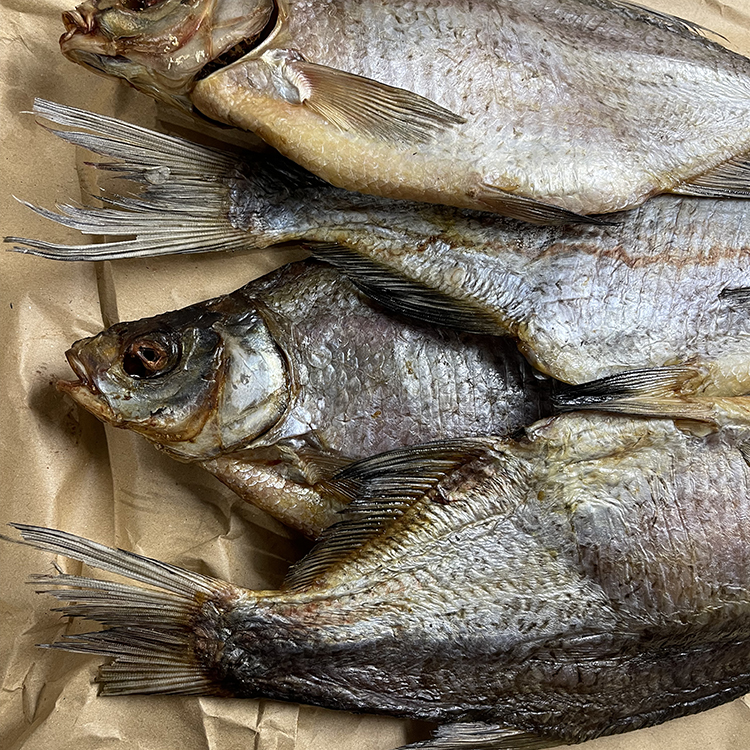 Лящ з ікрою