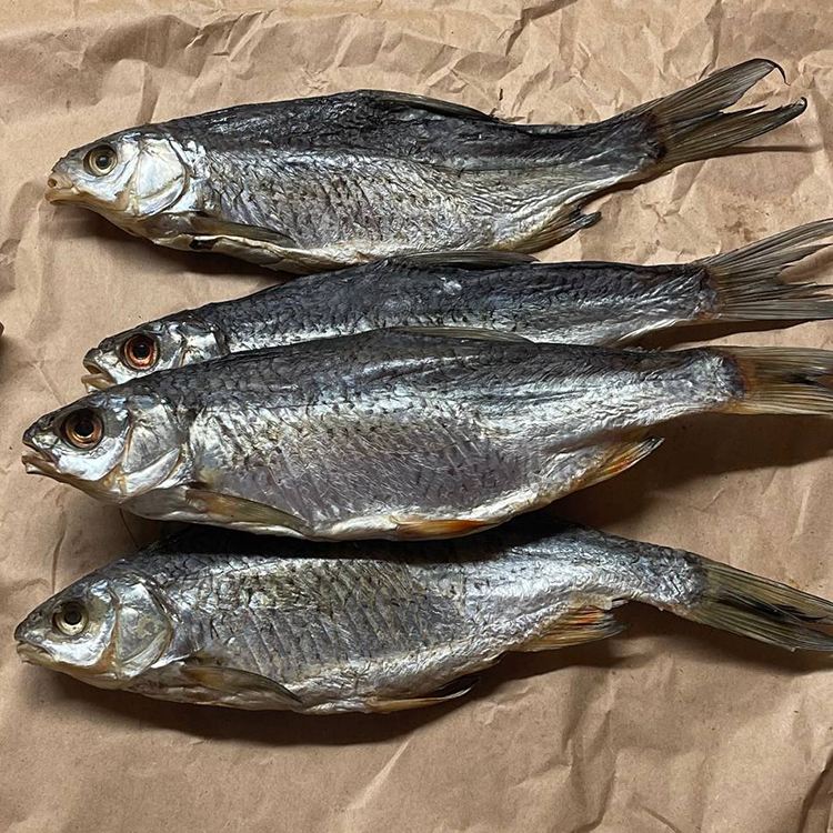 Патрана тарань з ікрою великого розміру