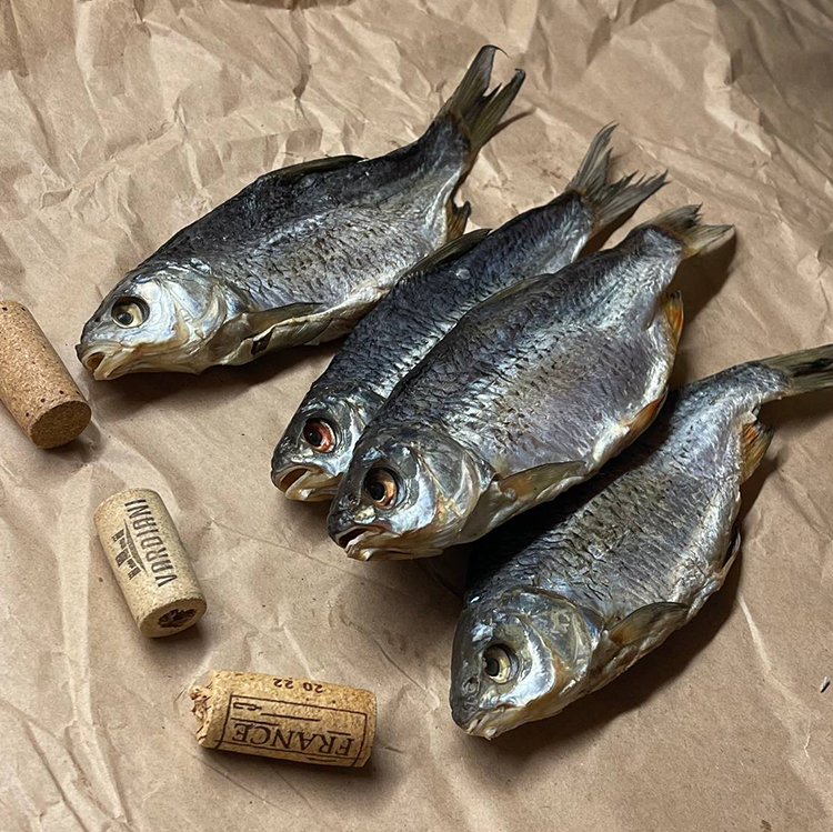 Патрана тарань з ікрою великого розміру