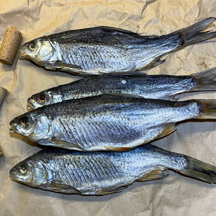 Патрана тарань з ікрою великого розміру